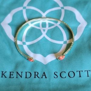 Kendra Scott bracelet